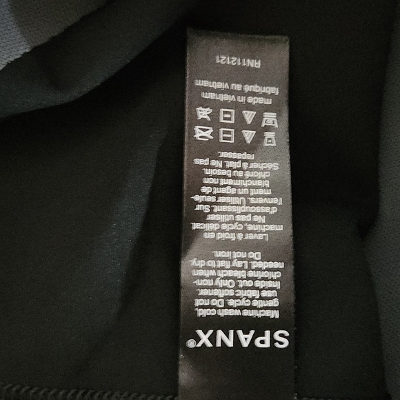 Spanx Black Asymmetrical Reflective Leggings NWT $128 Sz L Large - Picture 6 of 6